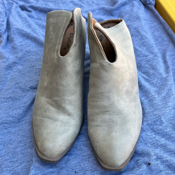 Qupid Pointy Toe Plunging Block Heel Booties Mule Slid Ons - Picture 6 of 13